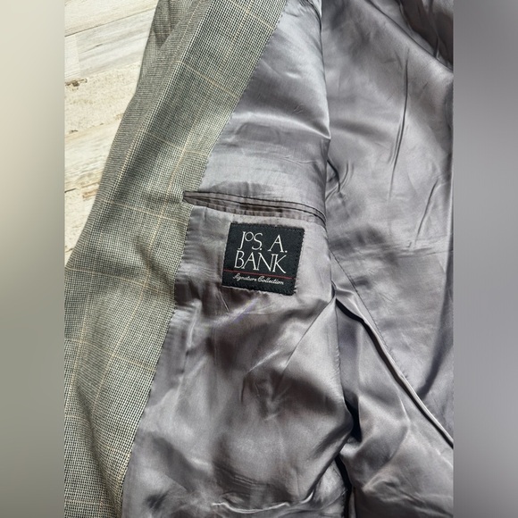 Jos. A. Bank Mens Gray Wool Silk Classic Fit Sport Coat Blazer 44R Windowpane - Picture 10 of 11